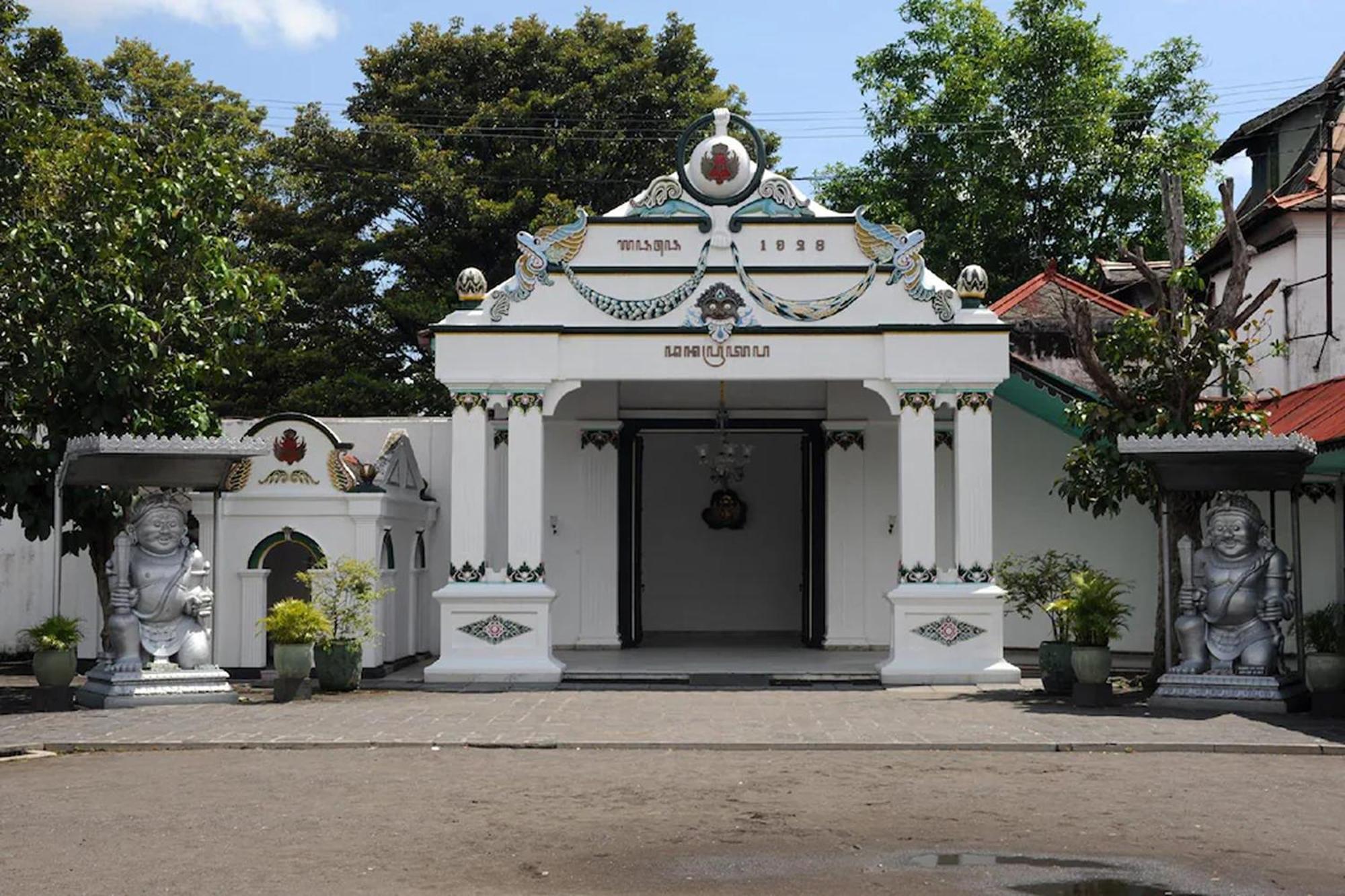 Monica Hotel Yogyakarta Luaran gambar